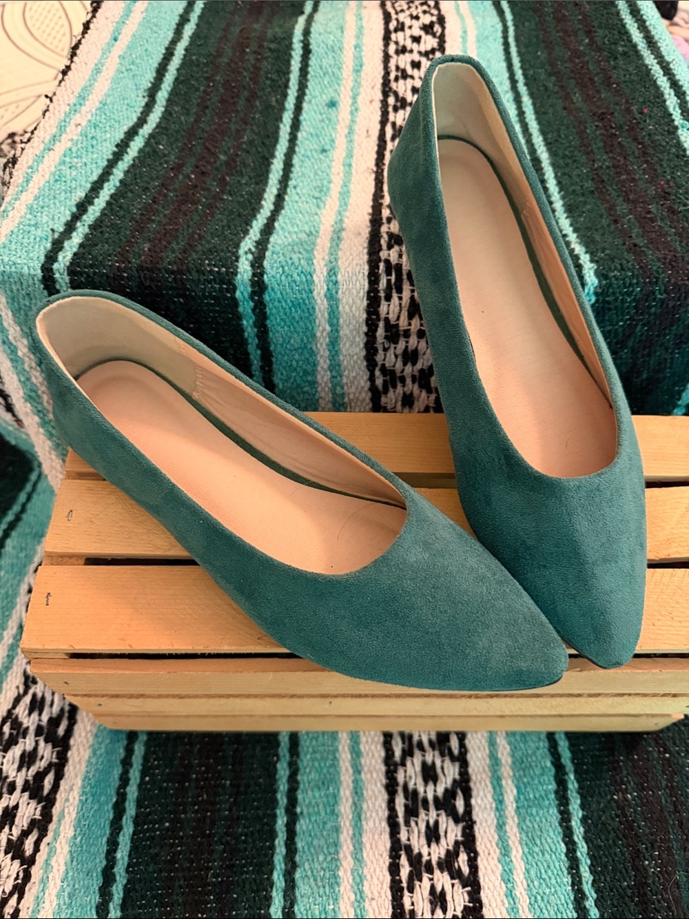 Kelly Green Suede Pointed-Toe Flats - Women